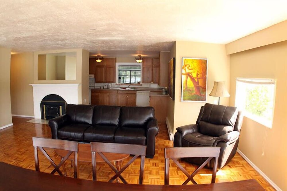 Leigh Lani Guest House
