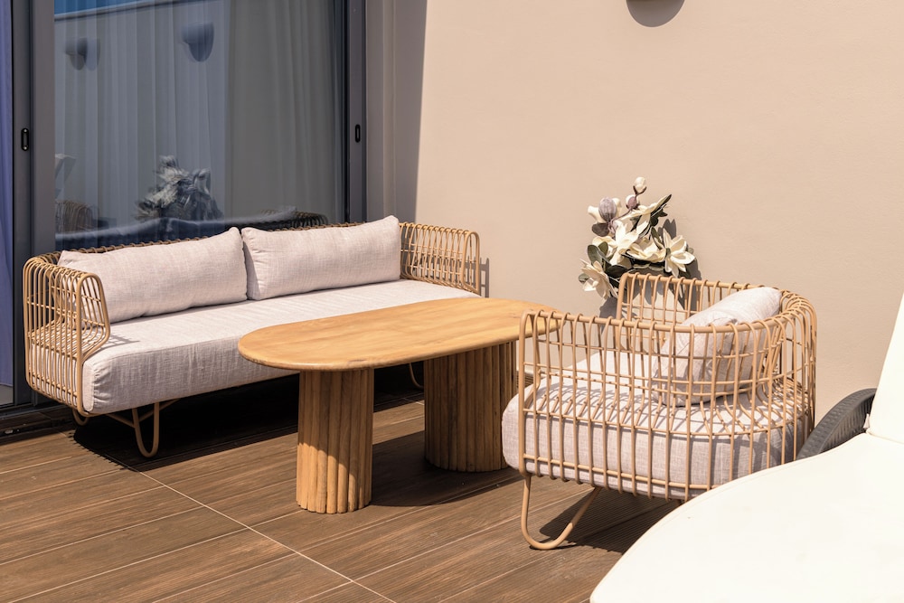Pearl Luxury Living