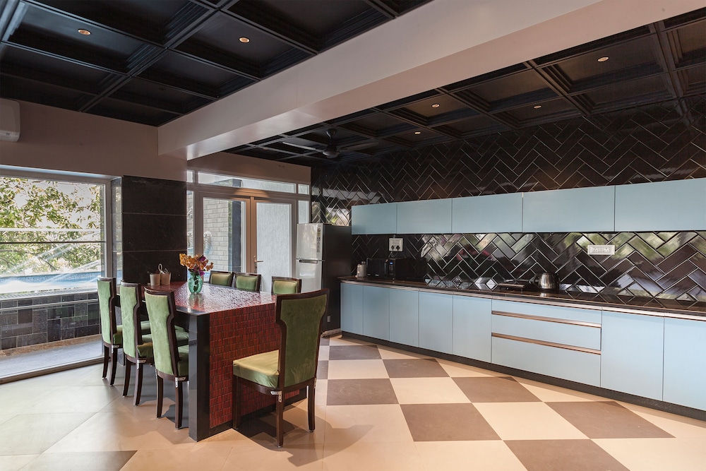 Red Door Villa by Shiloh Stays Igatpuri