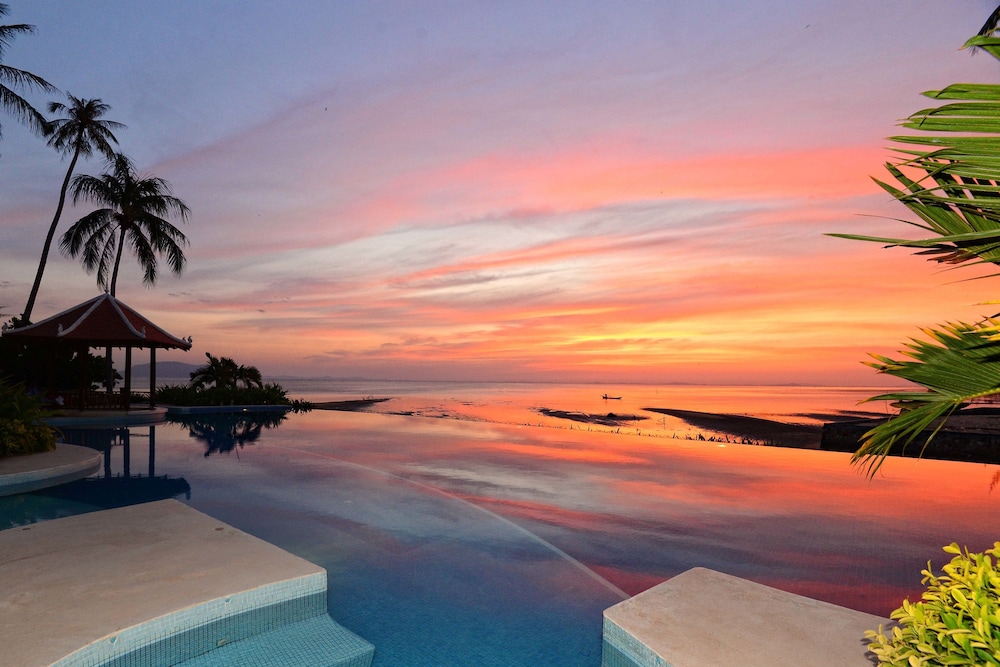Nataya Roundhouse Coral Bay Resort and Spa