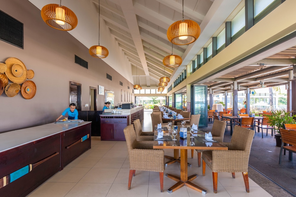 Ocean Villas Beach Resort