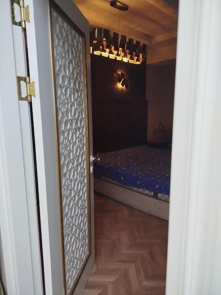 Baku Lake view 3 bedrooms apartment