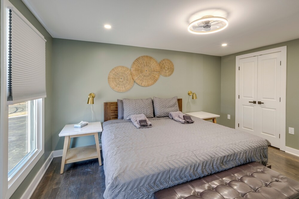 Family Friendly: Modern Retreat in Fort Washington