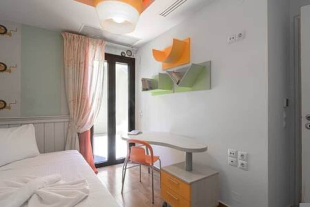 Therros Villa With Private Pool by Estia