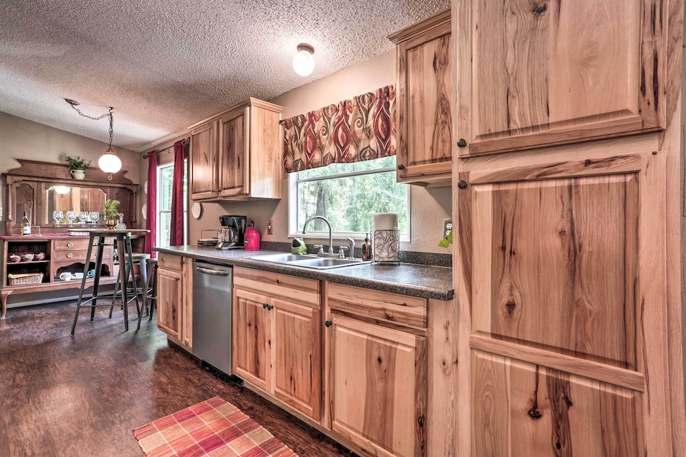 Waterfront Karnack Home w/ Boathouse  Deck! - Property Image 17