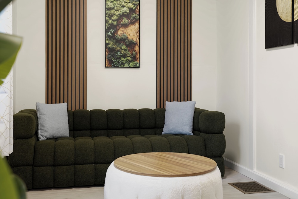 Cozy Private Rooms near SF Transpo