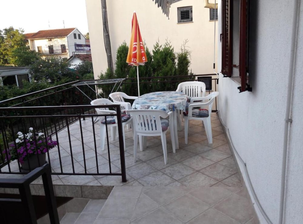 Charming Apartments Dokoza Drage
