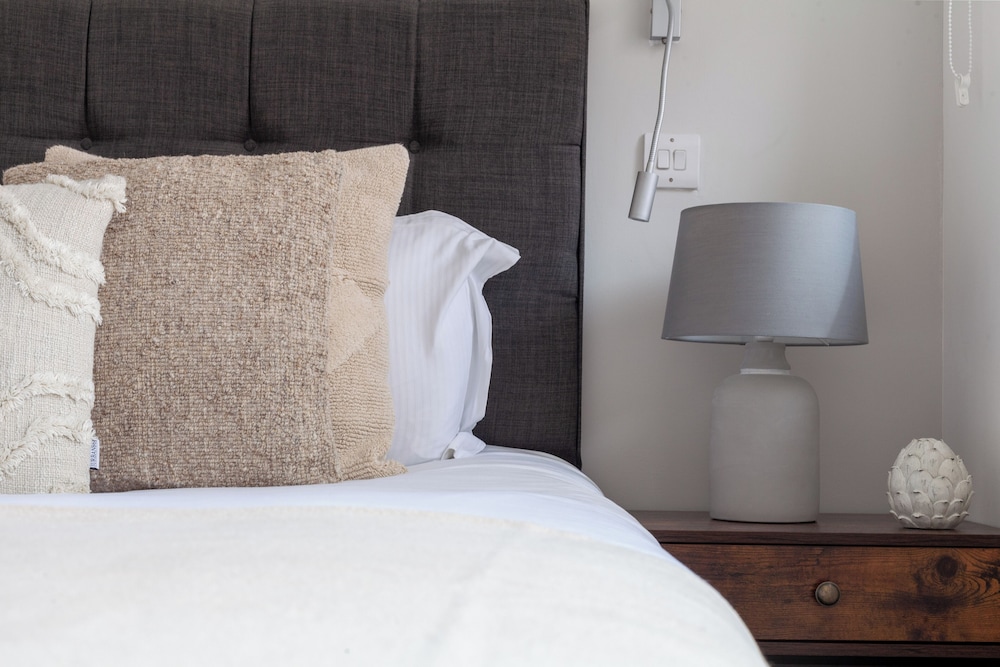The Old Street Luxury Flat into 3 Bed Apartment in Old Street