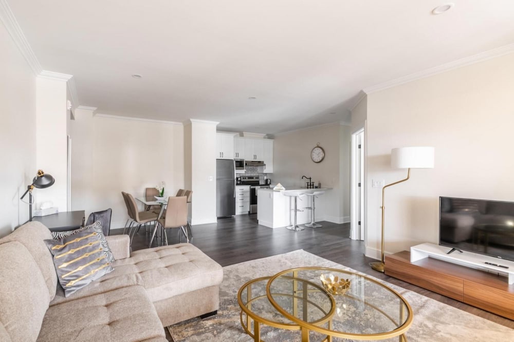 Presidential Suite - Image 4