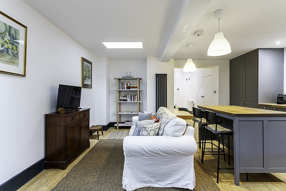 Stylish Battersea Home