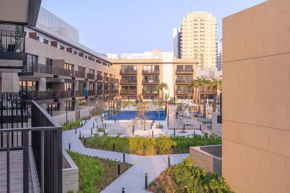 Stylish Minimalist 2-bedroom in Jumeirah Village Circle