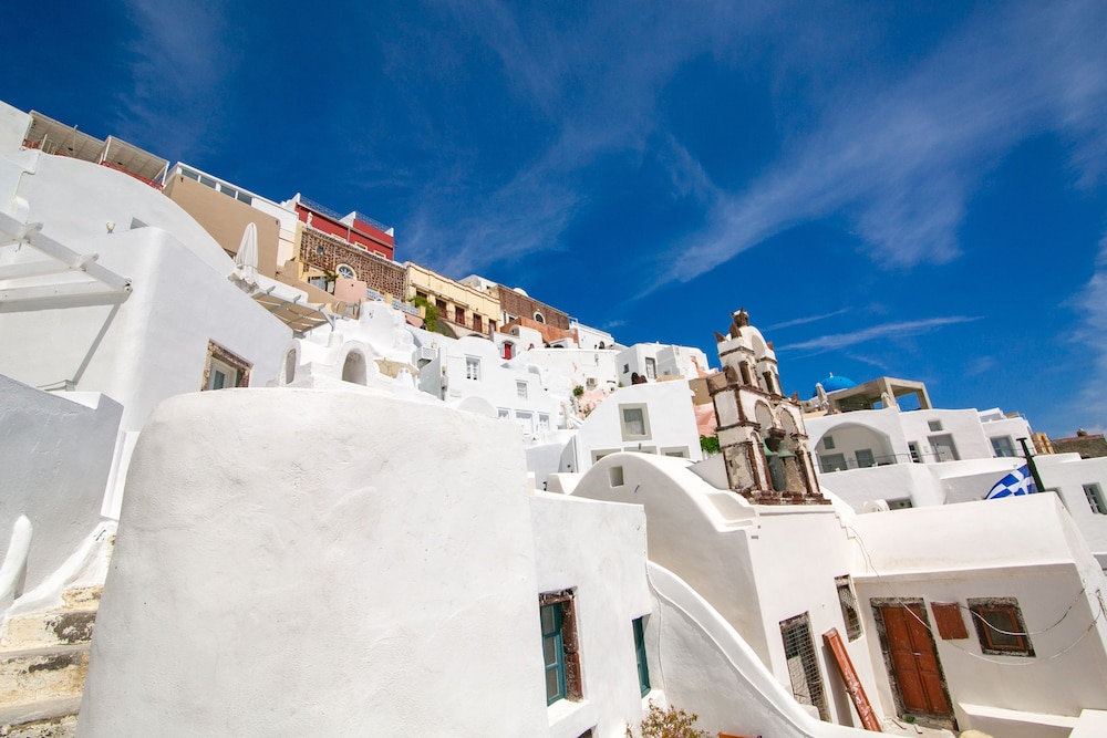 Hotel White Cave House