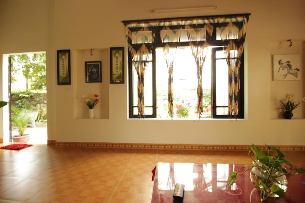 Sake Homestay