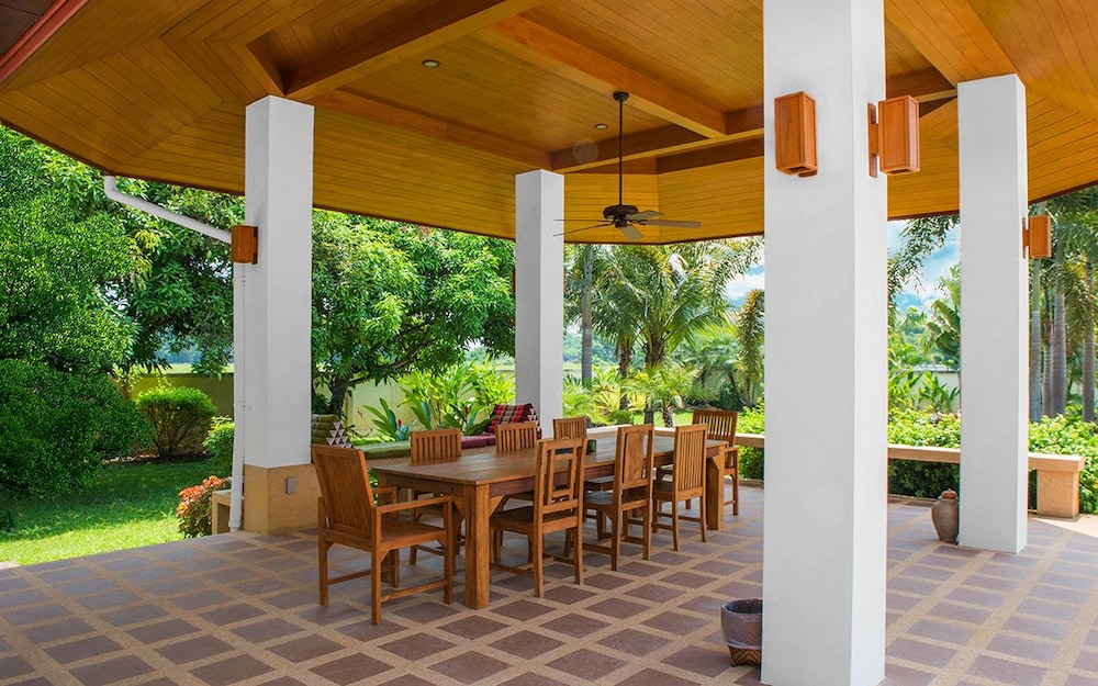 LPC Holiday Villa
