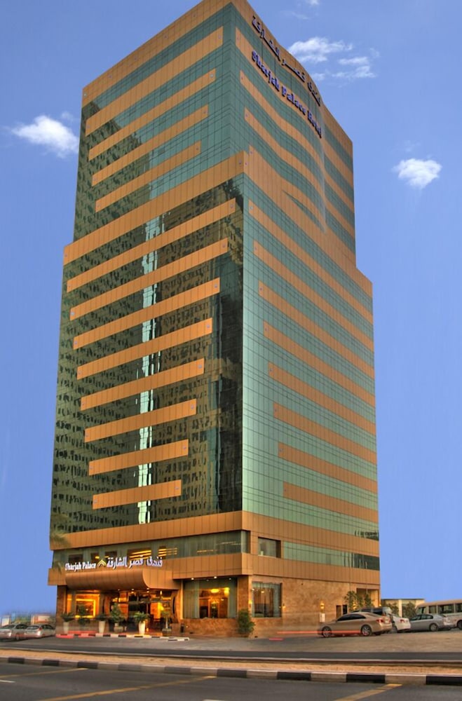 Hotel Sharjah Palace Hotel - Image 1