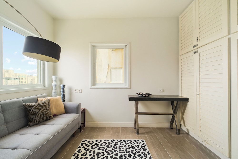 Ramat Aviv Stylish Stay by Sea N' Rent