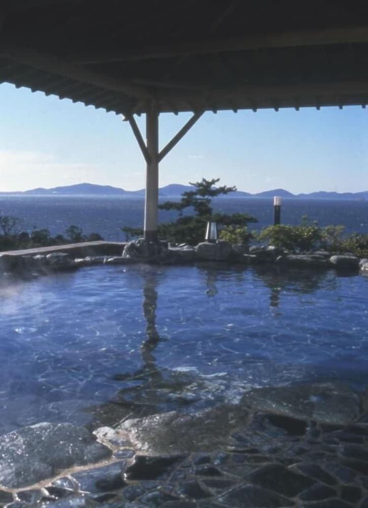 Miya Onsen Higaki Hotel