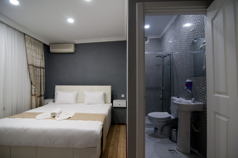 Istanbul Palace Otel - Image 33