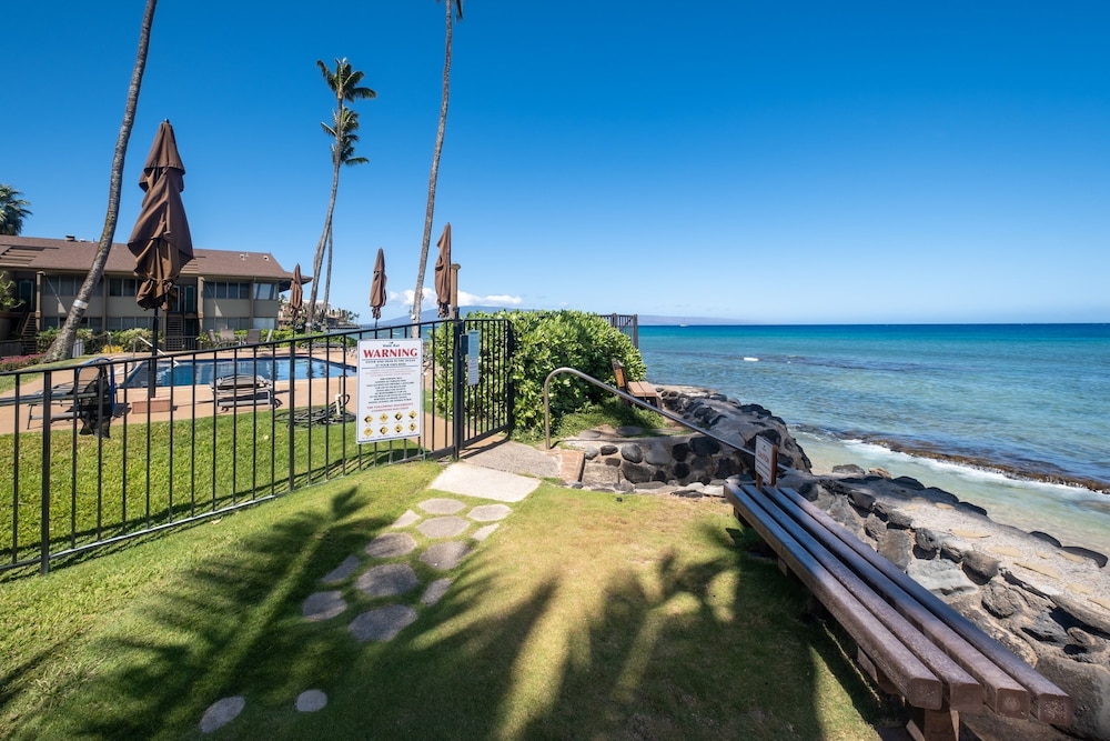 Hale Kai by Coldwell Banker Island Vacations