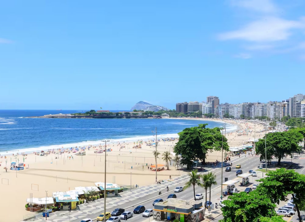Apto Lux Atlantica em frente à Praia