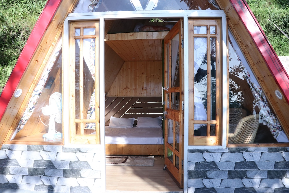 Eva Cabins