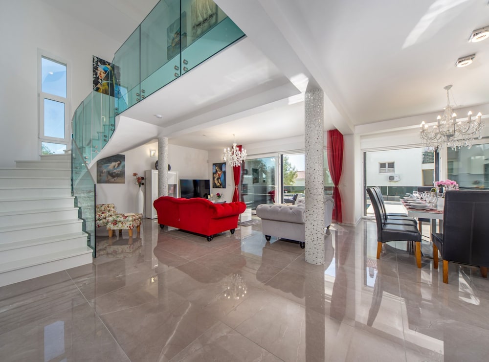 Villa Shaula