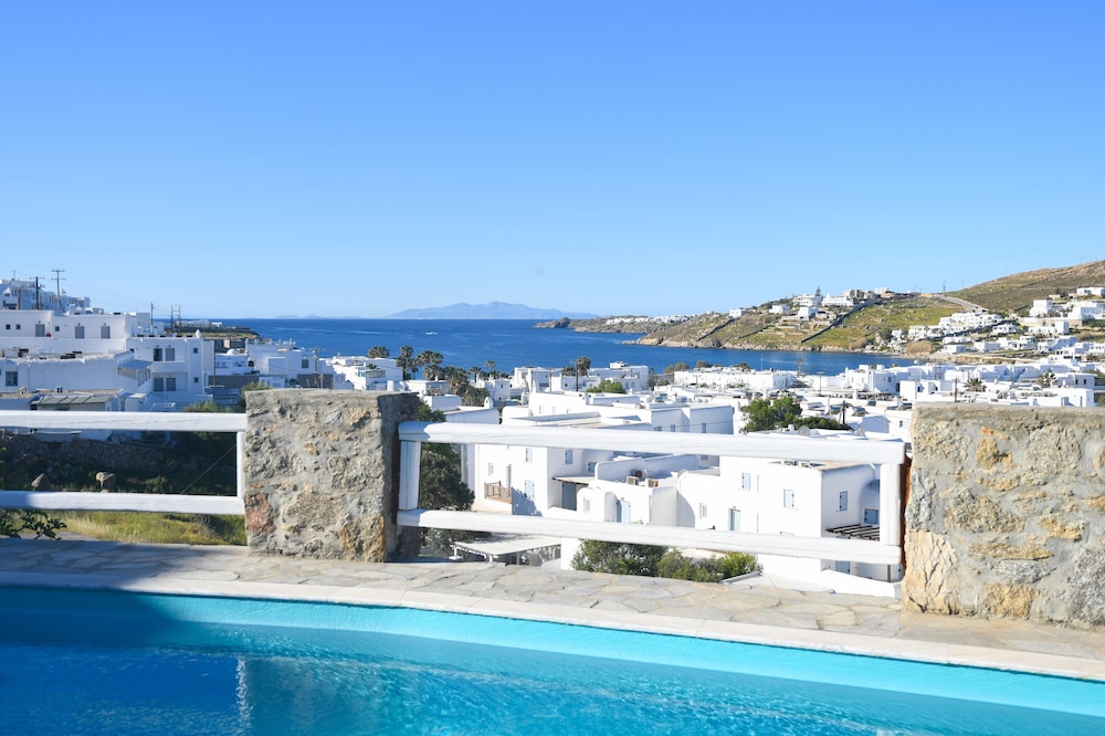 Amperian Mykonos Suites & Villas