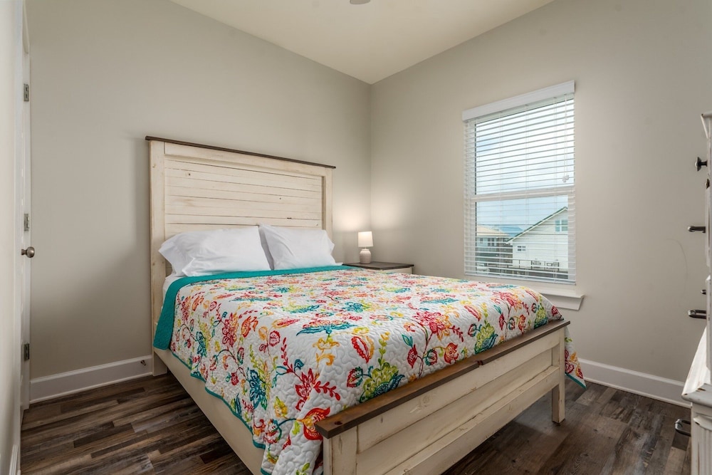 Coastal Château - 2239 Mallard St 6 Bedroom Home