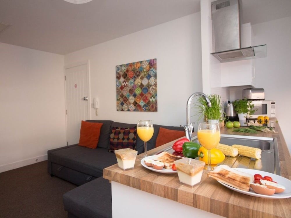 Beddoe Apartments