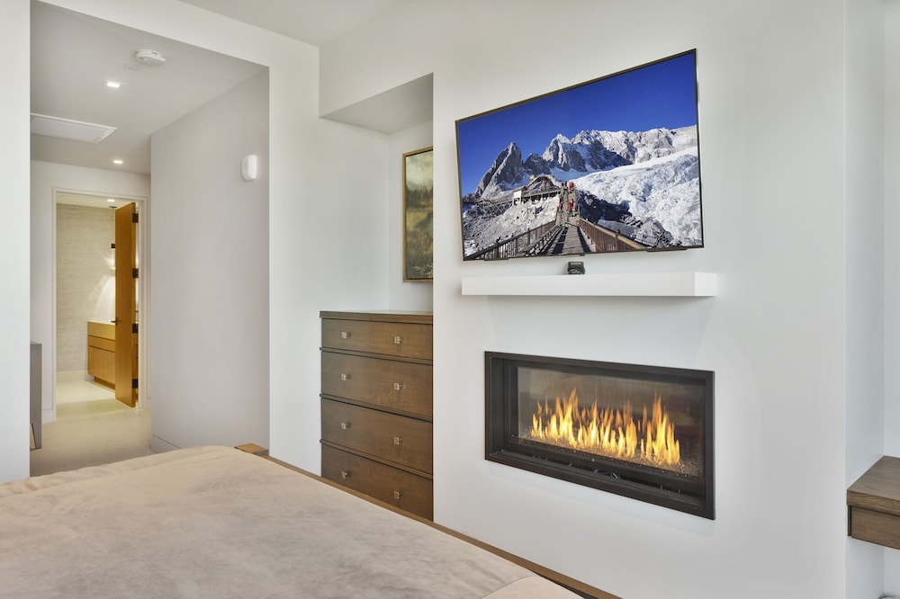 One Empire Pass at Deer Valley Resort - Three Bedroom Residence #402 3 Condo