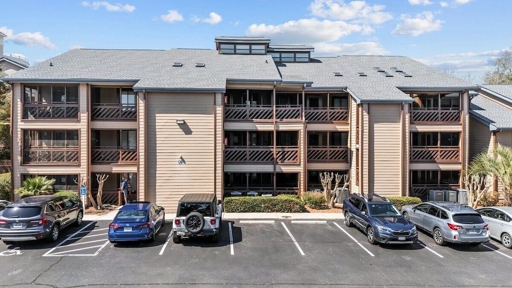 Heron Pointe C12 2 Bedroom Condo