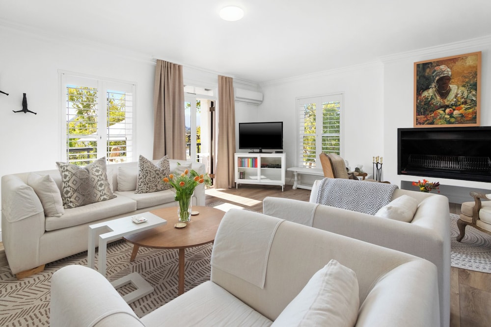Winelands Golf Lodges at De Zalze