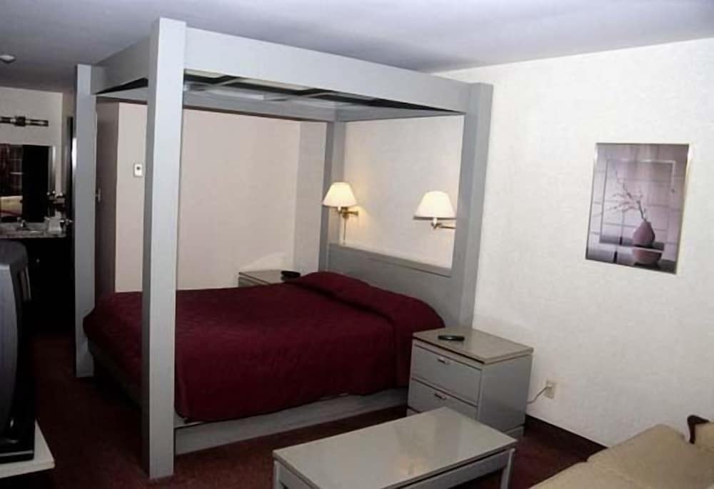 Ivy Rose Motor Inn