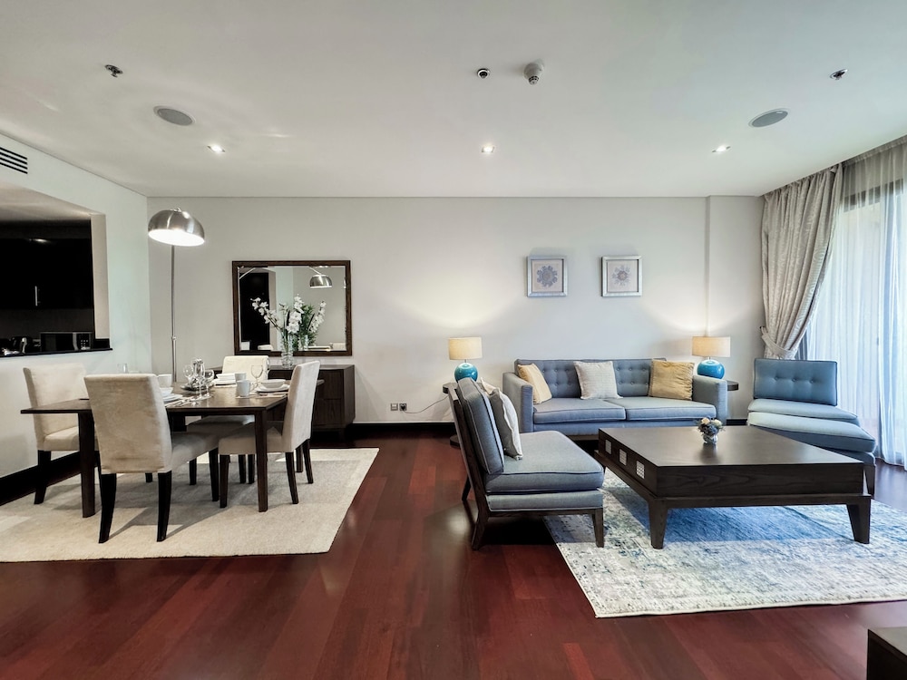 Resort Apartments - Royal Amwaj North