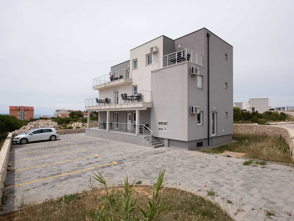 Lovely Apartment in Novalja near Sea Beach & Town Center view 5