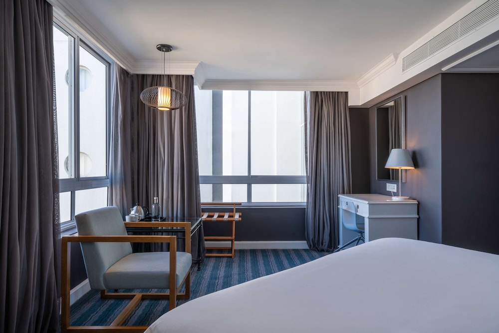 Radisson Collection Hotel, Waterfront Cape Town 23
