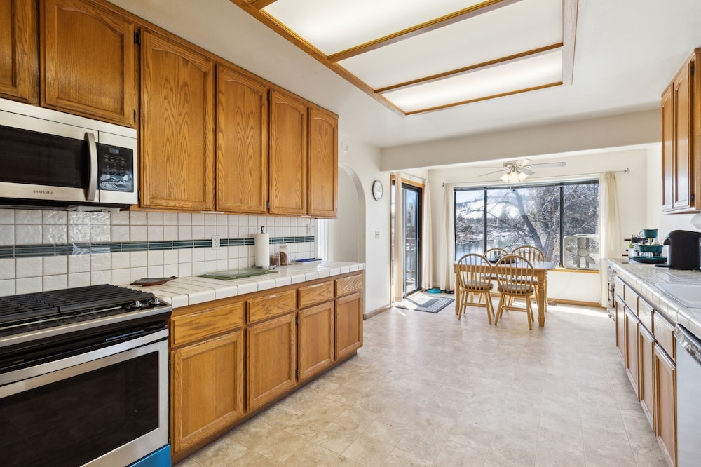 Tranquil Tahoe Retreat With Hot Tub 3 Bedroom Home by RedAwning