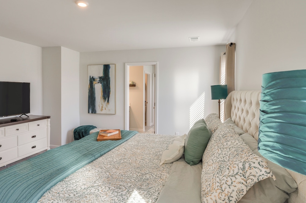 Work, Explore & More: Lebanon Family Home!