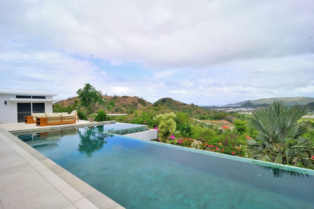 VILLA SEGER LOMBOK