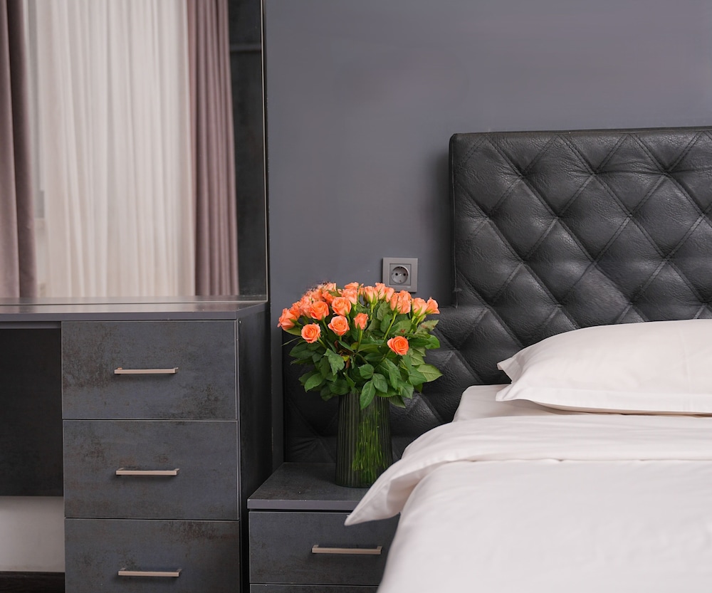 Elegant Suite by Sweet Home