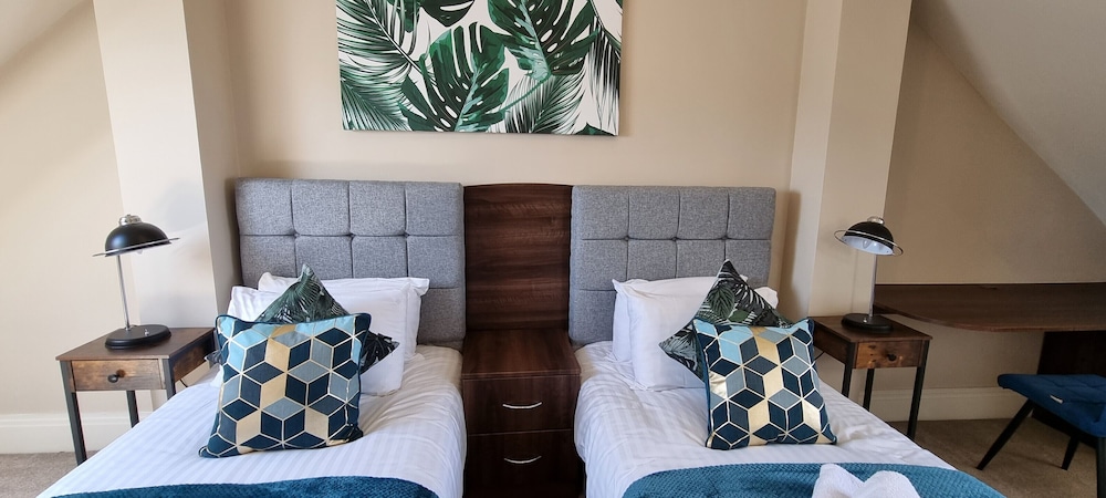 Town Center 4 Bedroom 4 bathroom House view 5