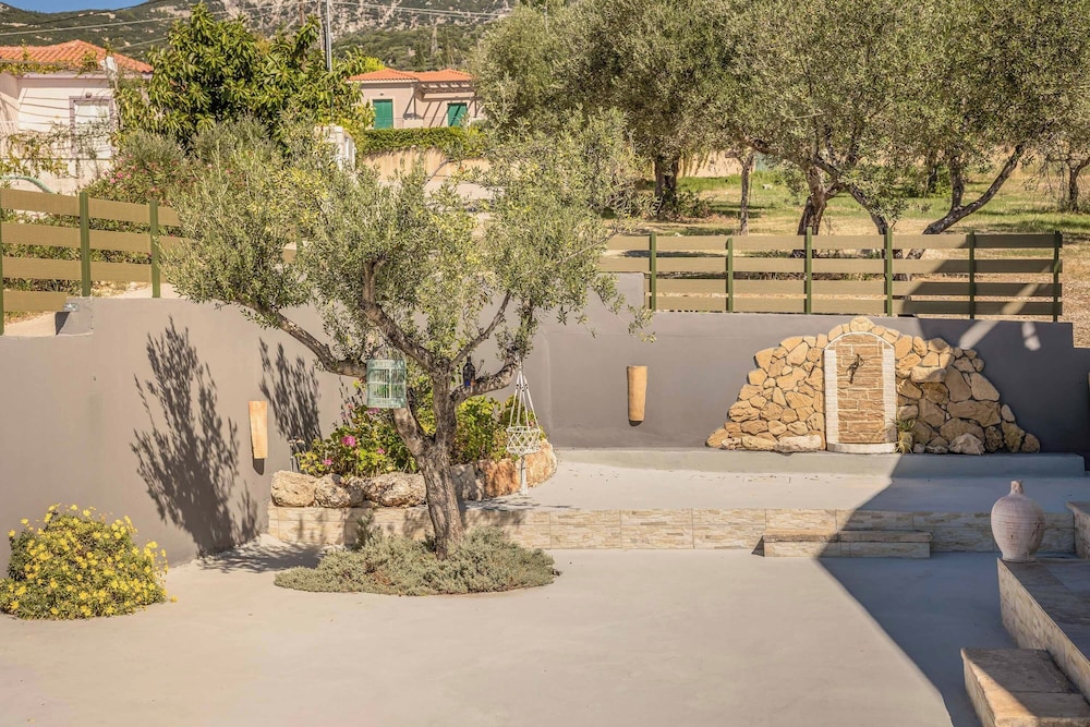 Villa Elaion