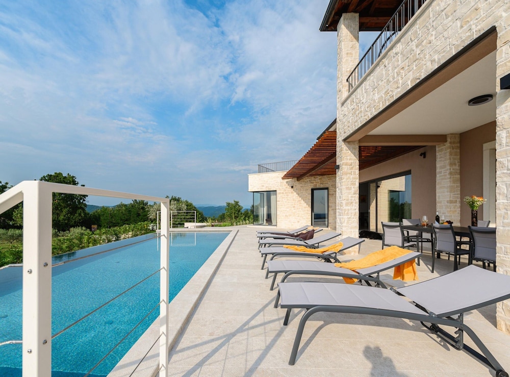Comfortable Villa With Central Heating