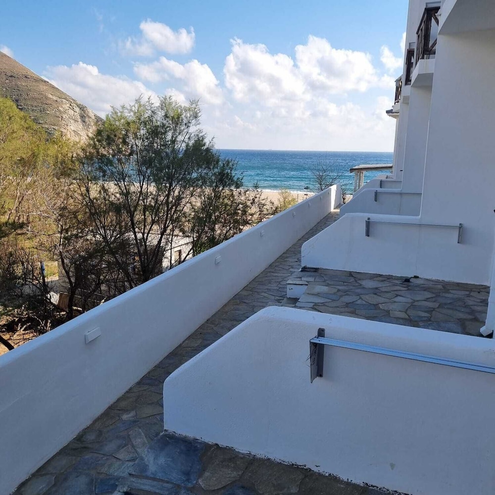 Despoina Rooms Potami