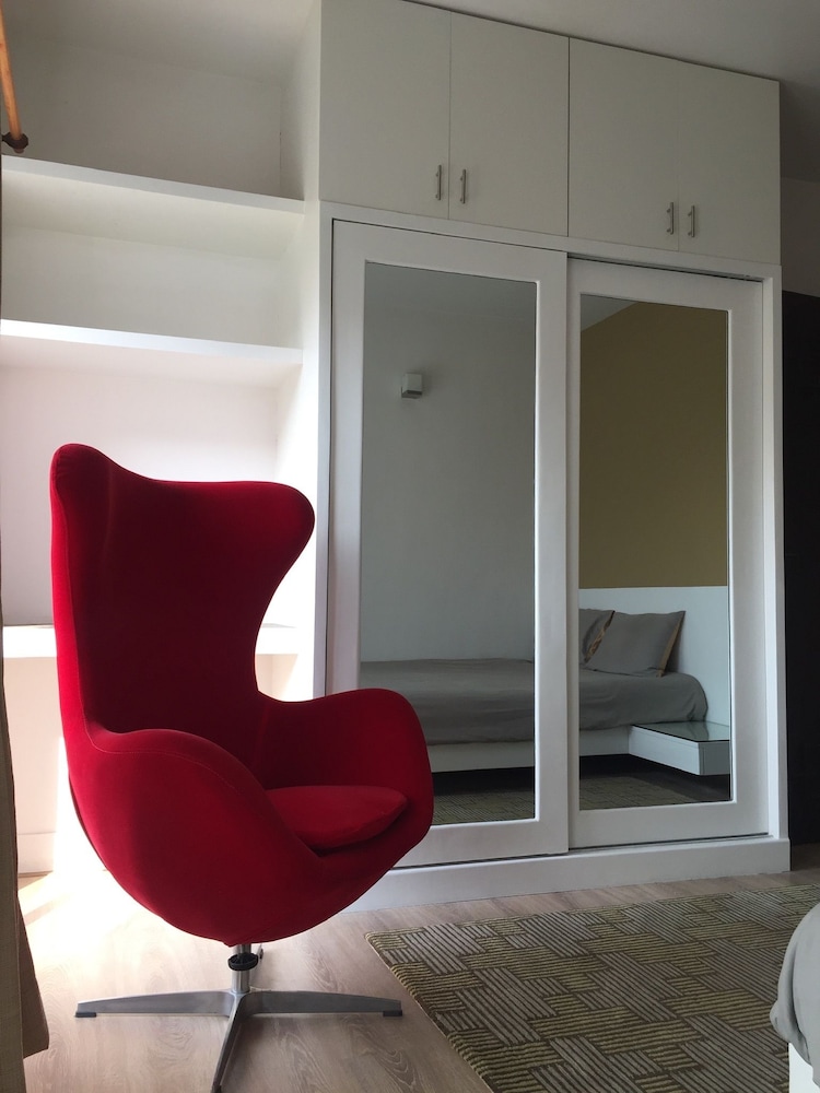 Drongpa suites