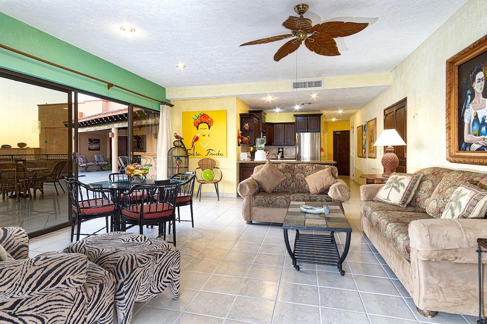 Casa Frida Massive Condo Sleeps up to 12!