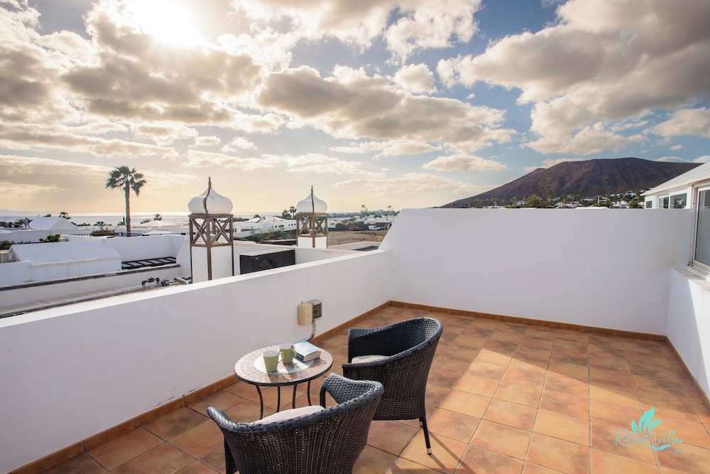3 Bed Villa - Pool, Terrace, Bbq, Near Beach