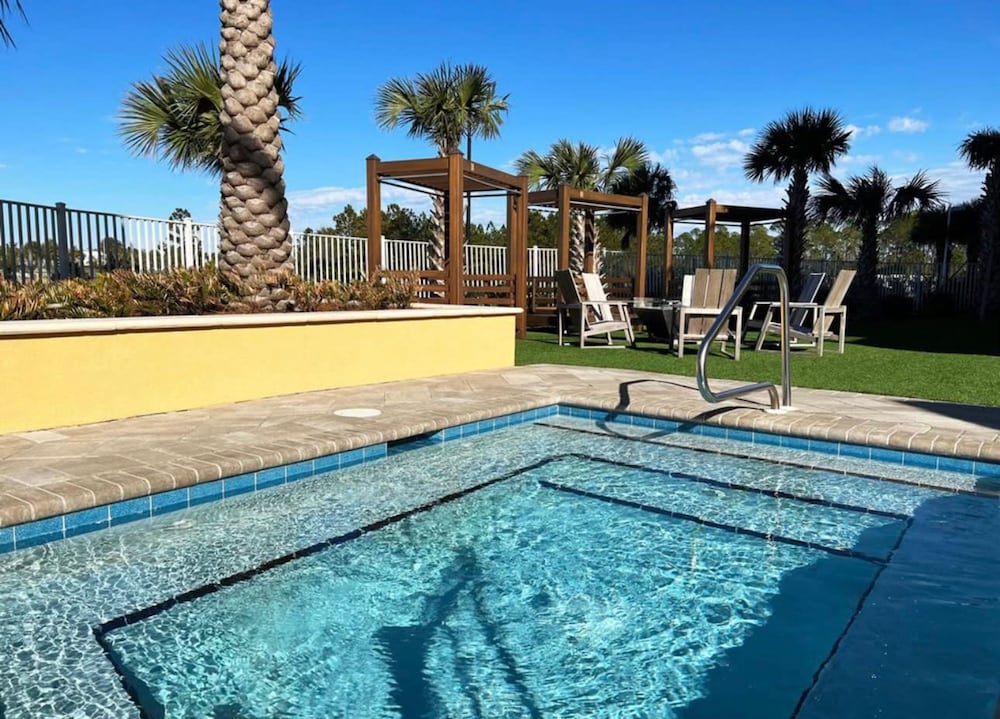 Fall Escape Ocean View Retreat Heated Pool Hot Tub