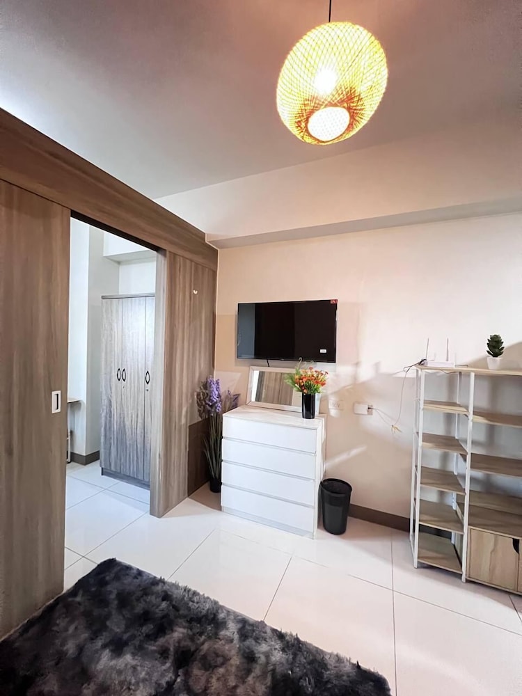 COAST RESIDENCES