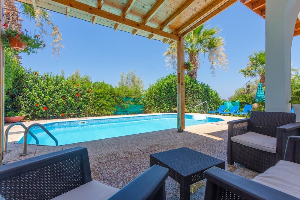 Villa Aristotelis in Argaka